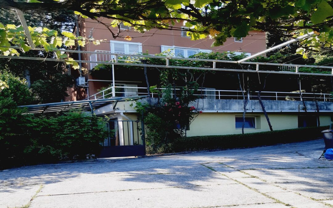 Apartments A.B.